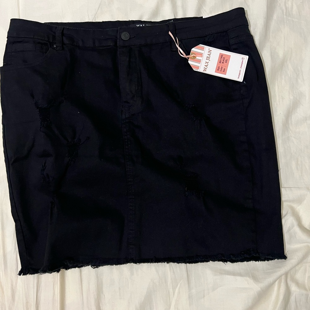 Distressed mini Jean skirt